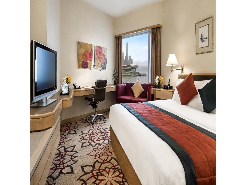 The Excelsior, Hotel 4*